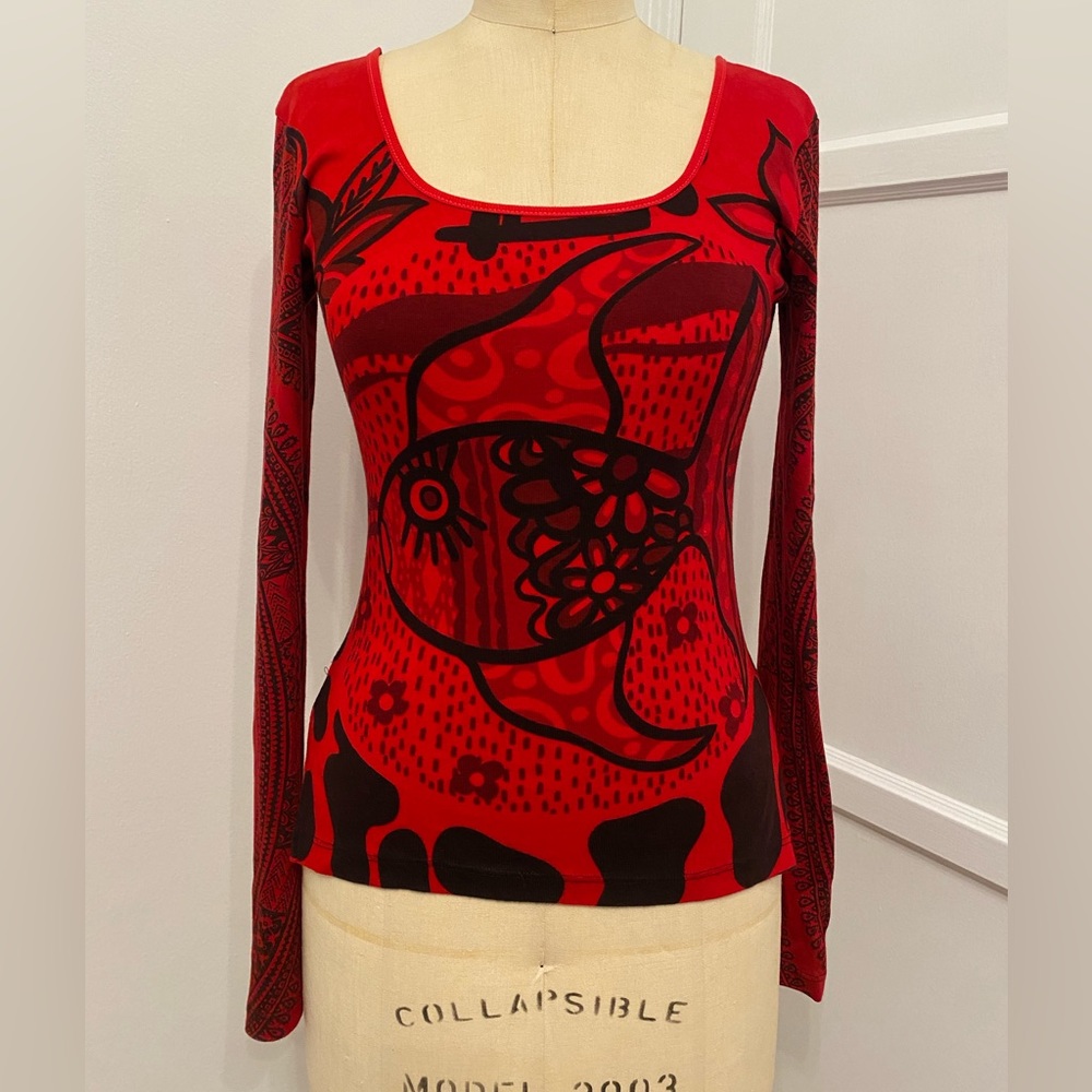 Custo Barcelona Top, size M, color red and black